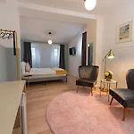 Готель Stil Old Town Boutique Бухарест